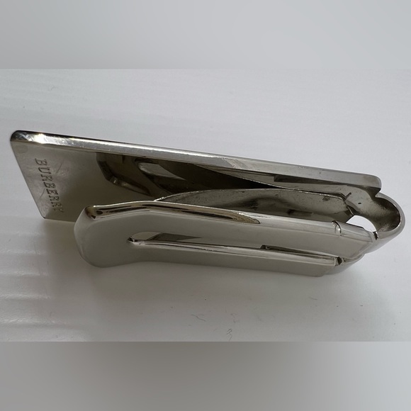 Burberry Silver-Tone Wide Nova-Check-Patterned Tie Bar - Picture 4 of 4